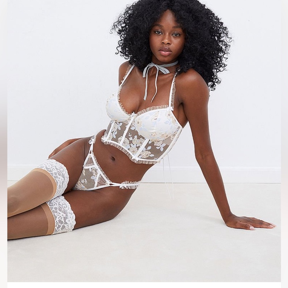 FOR LOVE & LEMONS 
Winter Snow Floral  Bustier Top and Thong Panty, size M